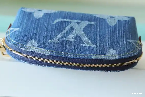 Cosmétique Vuitton PM Louis Pochette 0408